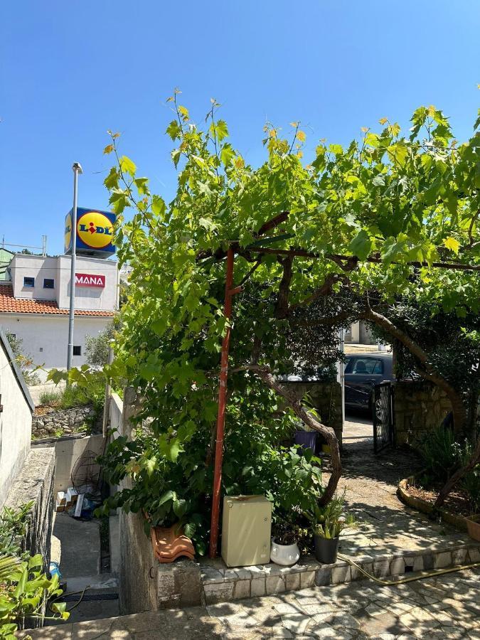 Apartments With A Parking Space Mali Lošinj Exterior foto